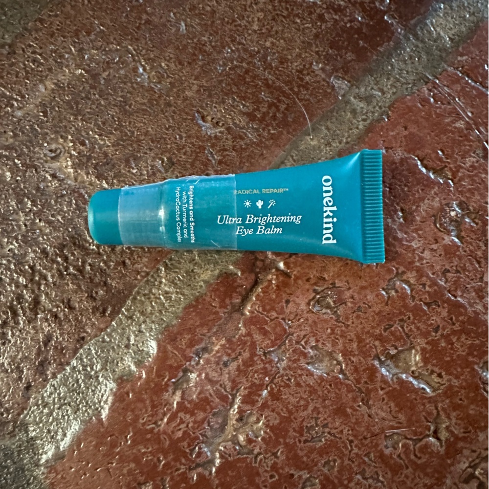 Onekind Ultra Brightening Eye Balm